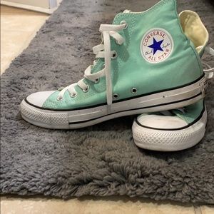 Mint converse hightops. Very gently used.